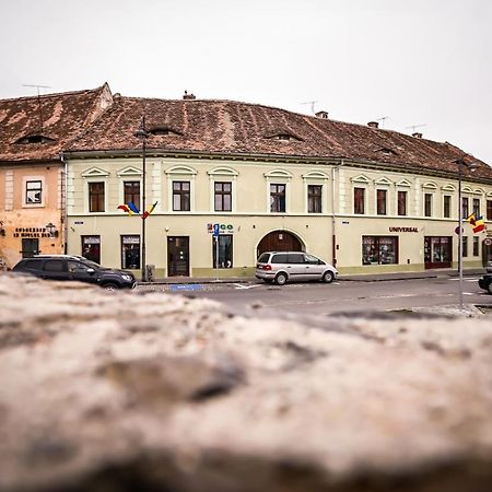 Jules' Sunny, Spacious And Central Apartment Sibiu Exterior photo